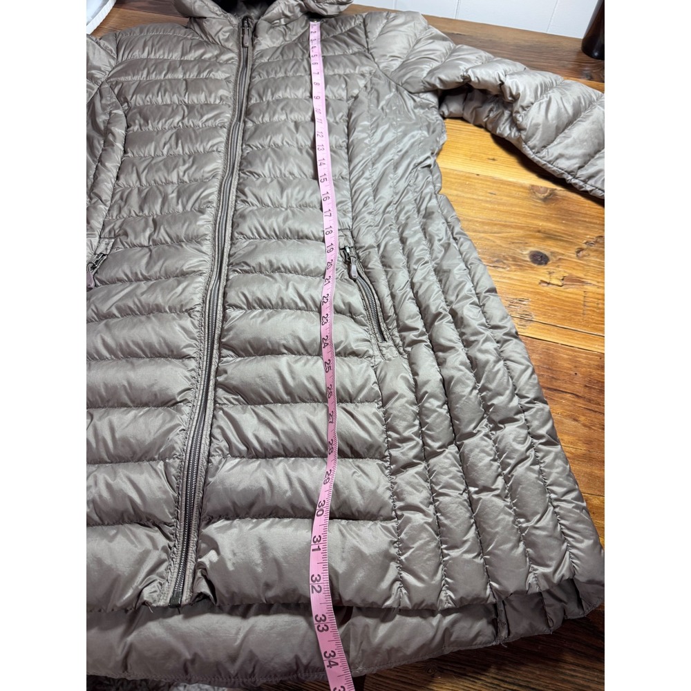 Hooded Lightweight Puffer Coat in Taupe - Picture 5 of 9